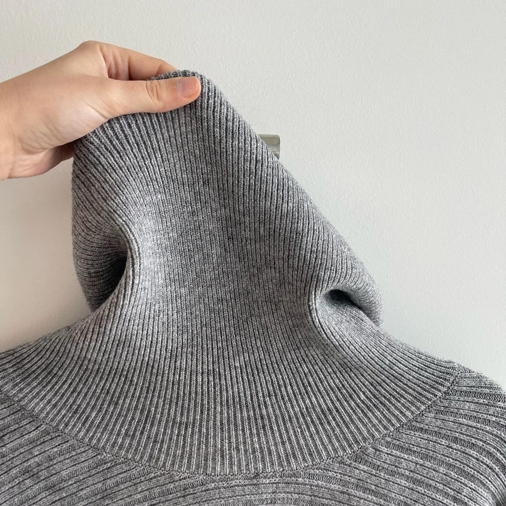 Anthropologie Gray Turtleneck Ribbed Sweater